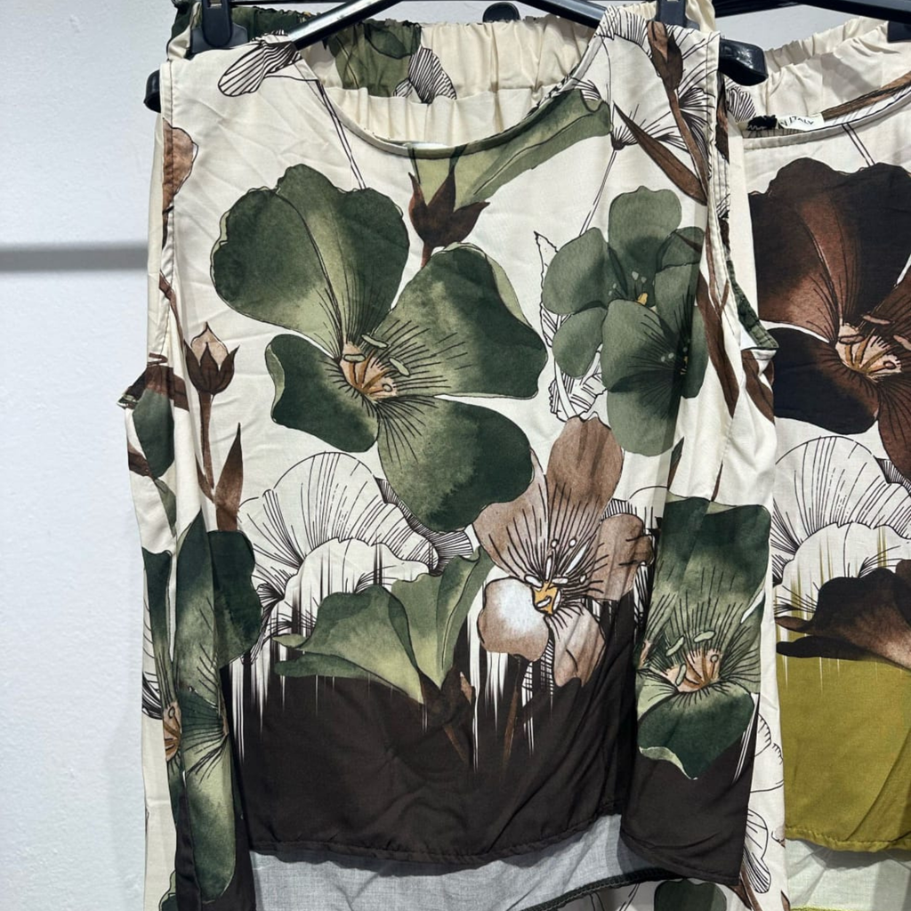 Italian Floral Print Sleeveless Top