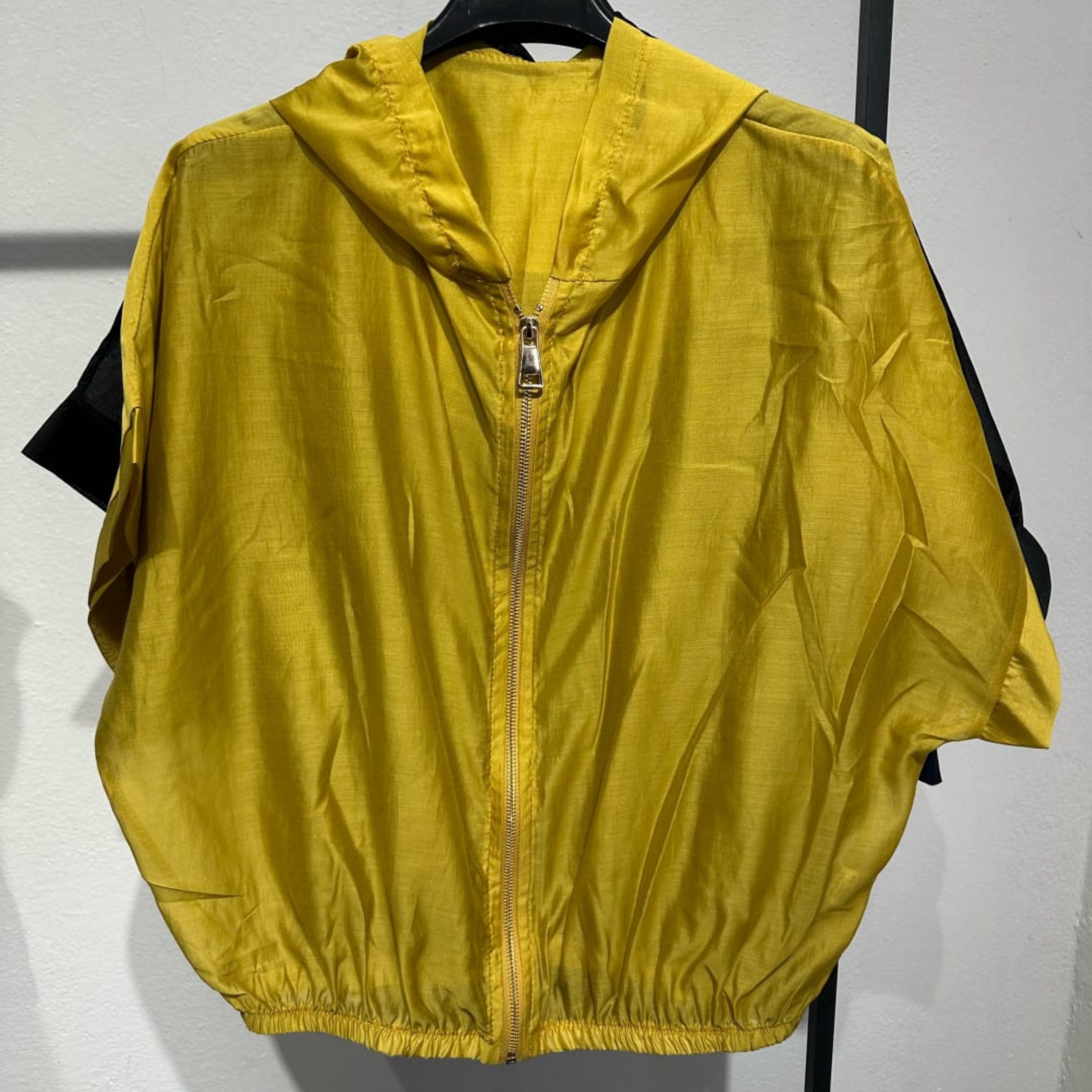 Italian Lightweight Hooded Zip Jacket