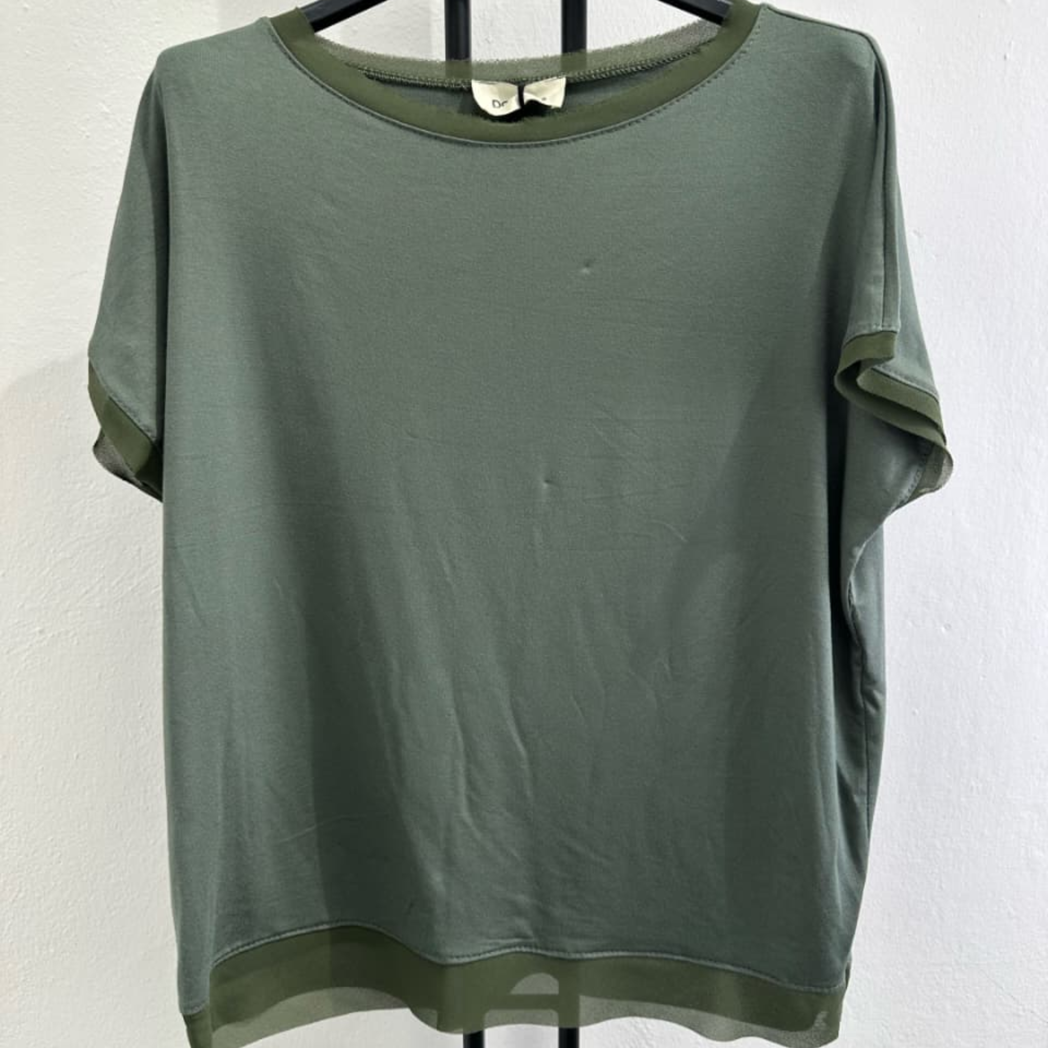 Basic Lightweight Top