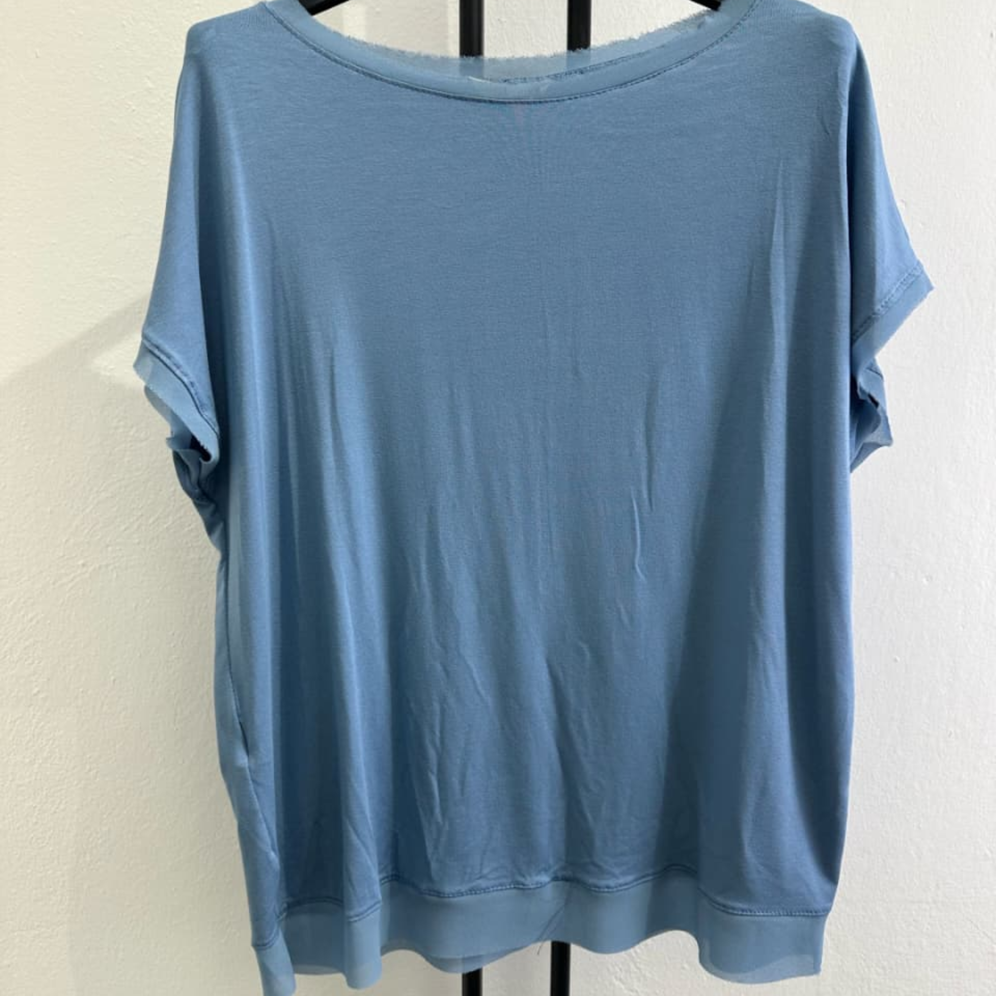 Basic Lightweight Top